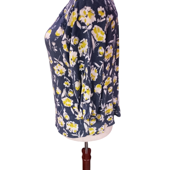 Angels V-Neck Blouse with Yellow Floral Pattern - Picture 3 of 9